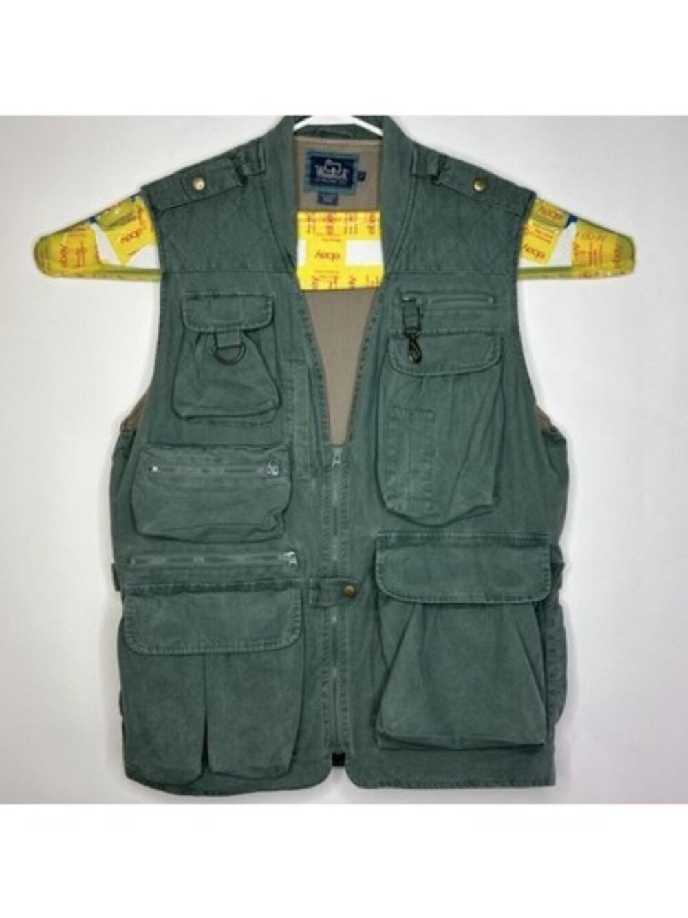 Vintage Woolrich Vest Mens Large Green Sleeveless Outdoors Fishing Hunting Coat